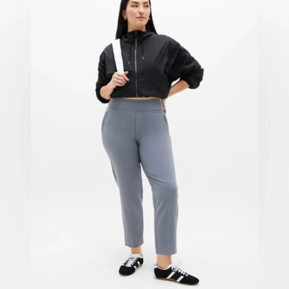 Athleta Endless Highrise pant in slate - Picture 5 of 16
